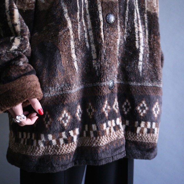 good coloring full pattern and switching design over silhouette fleece jacket