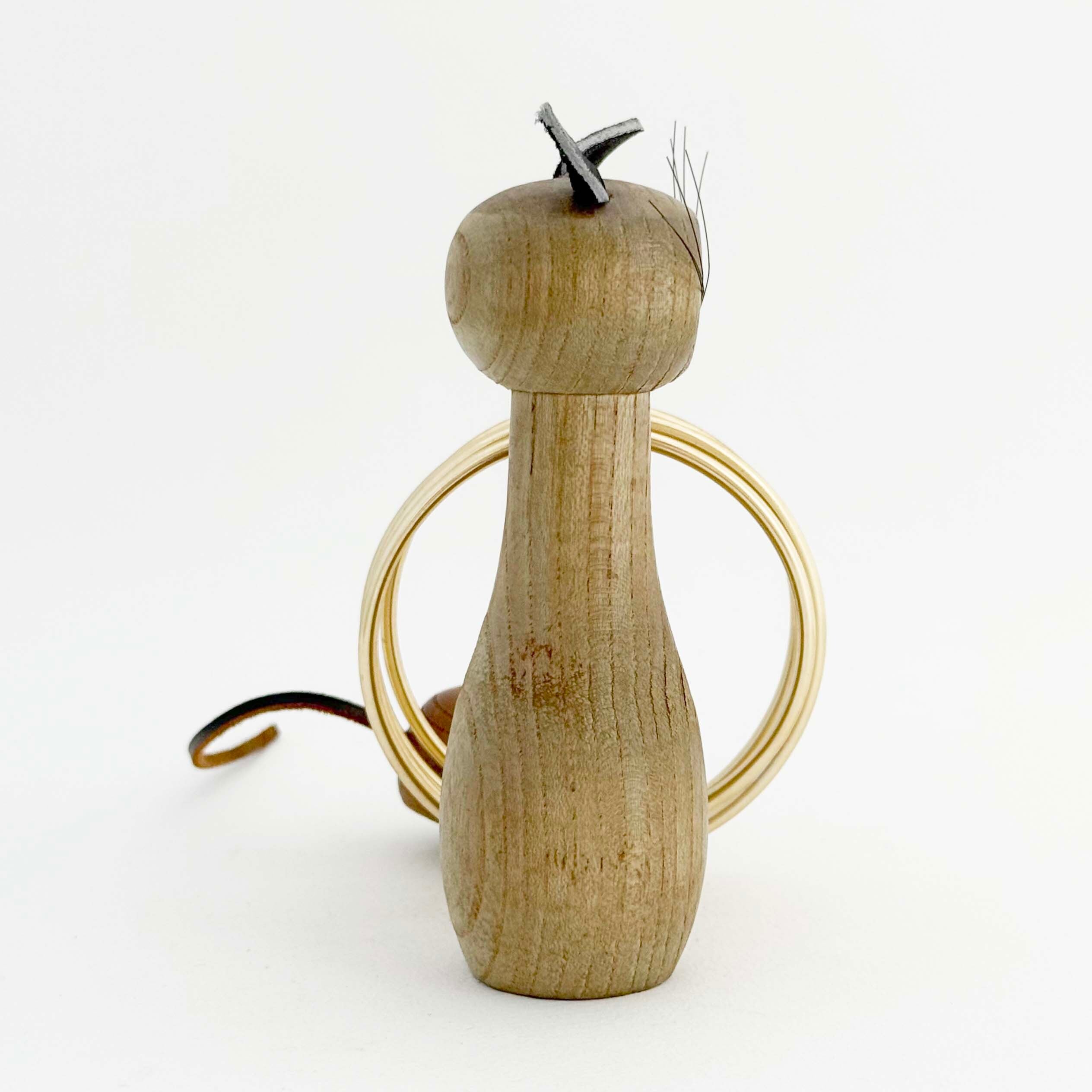 猫とネズミの実用木地玩具