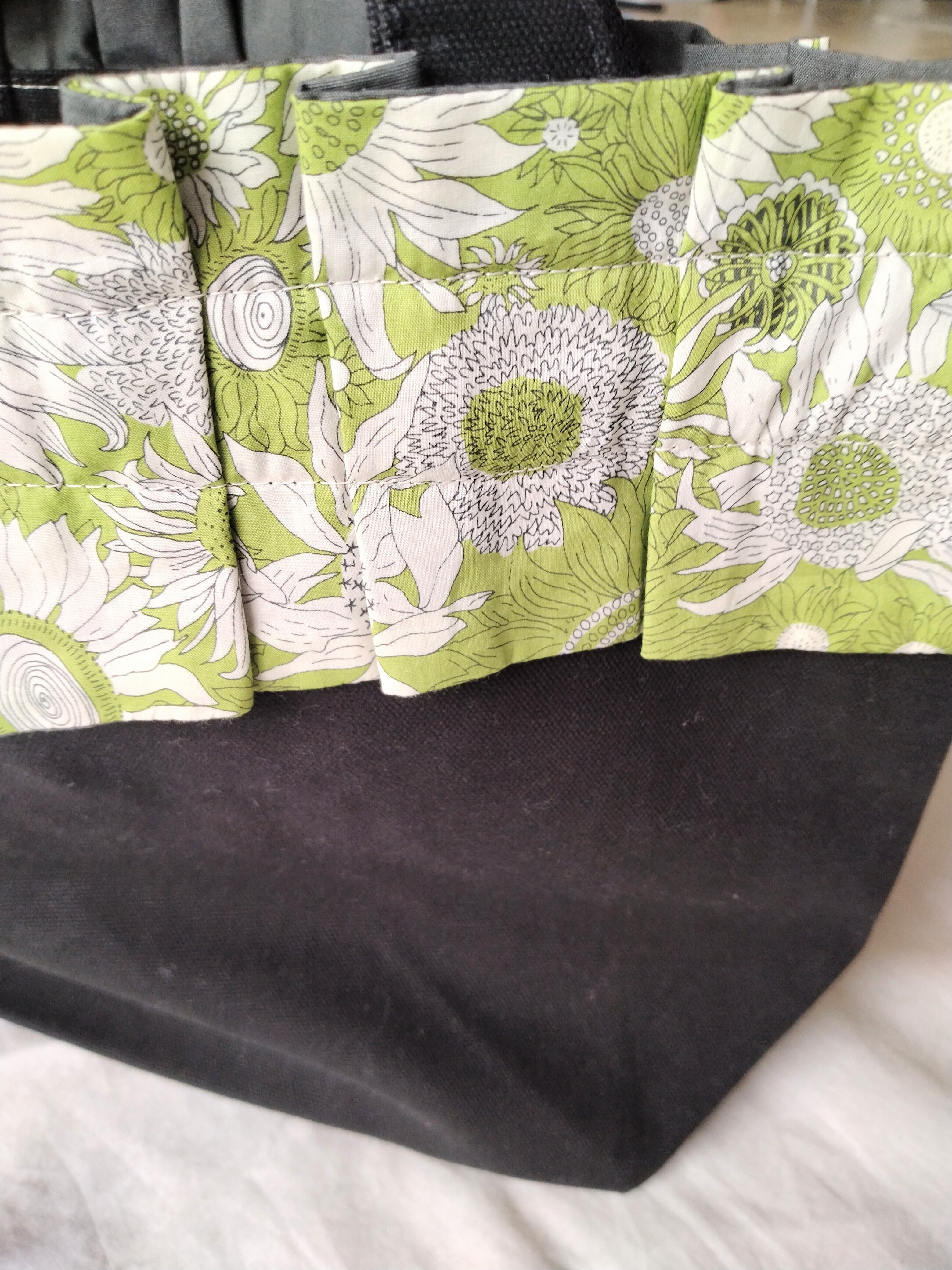 ラスト1点 LIBERTYフリルランチバッグ トートバッグ エコバッグ