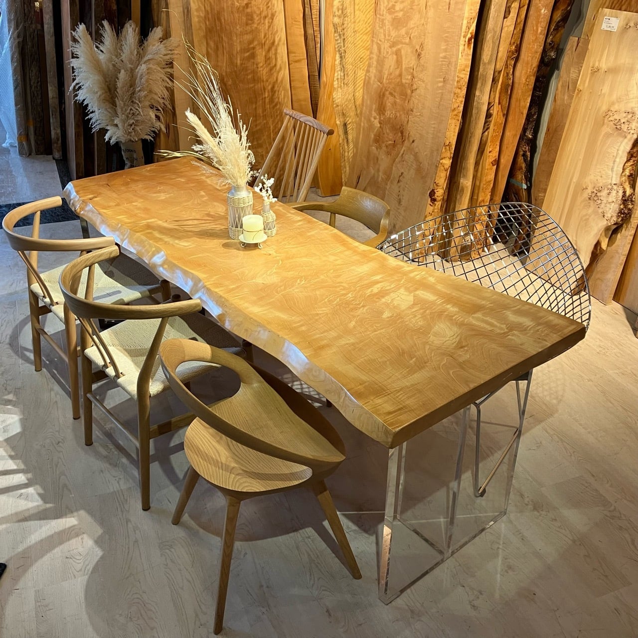 栃（トチ）_2090×600-760×45_青山店_テーブル天板/一枚板 242303 t001