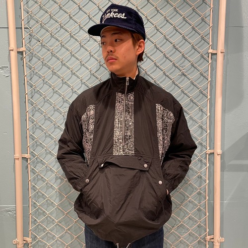 NIKE - pull over nyjon jacket