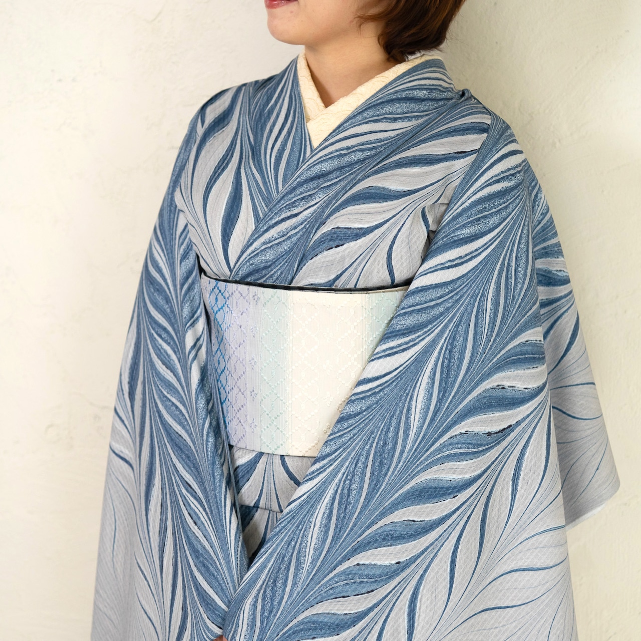 「時雨の浜辺」大矢羽柄〜洗えるきもの(シルジェリー格子柄)〜