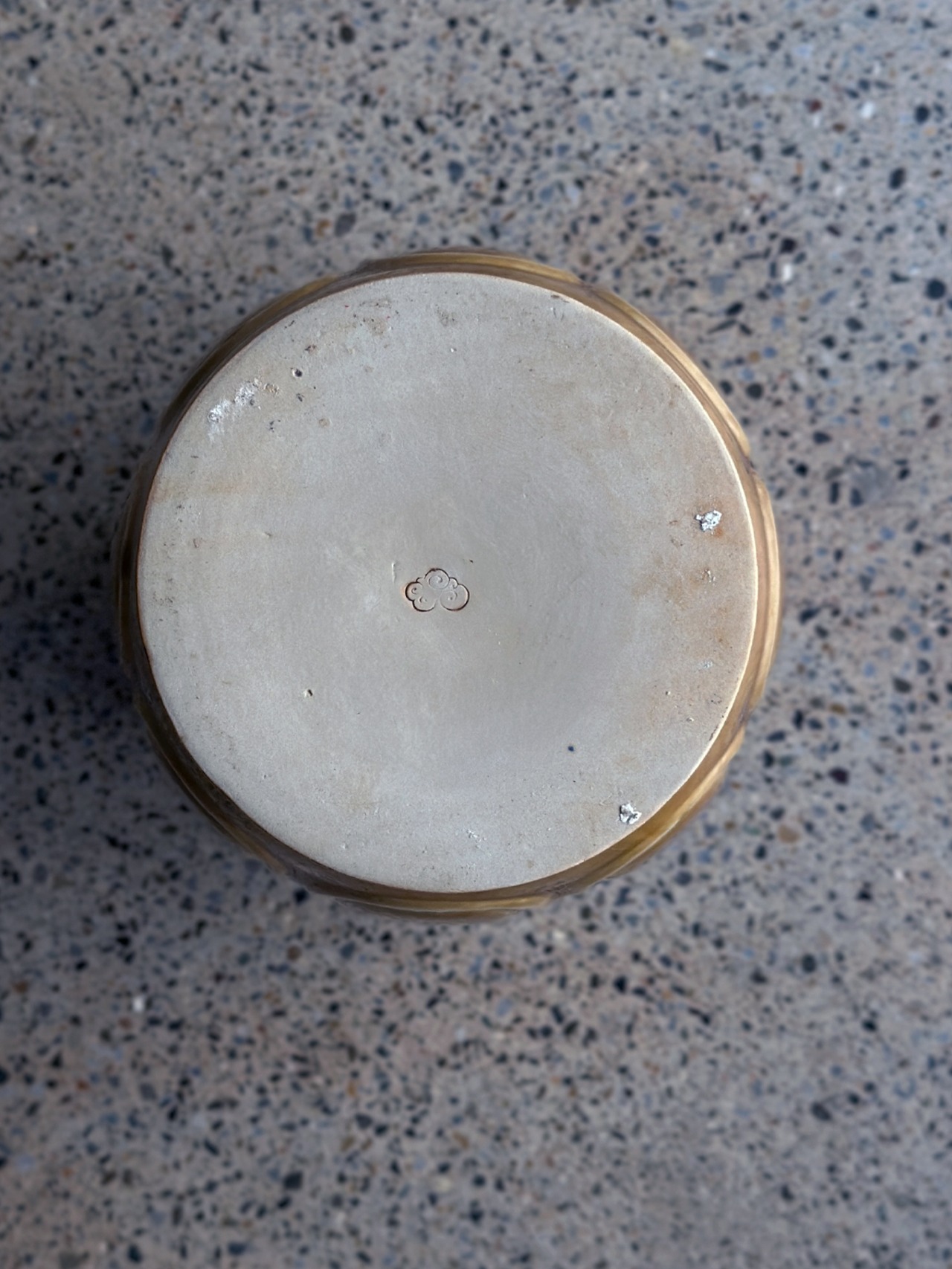 Hien Van／Flower vase