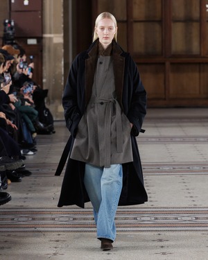 ssstein "WOOL CASHMERE OVERSIZED PEAK LAPEL CHESTER COAT〔GREY〕"
