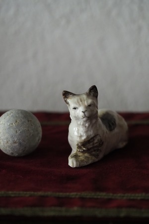 平和な猫 目がトロン No.2-antique pottery cat objet
