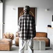 THEDAY(ザデイ)コットンリヨセル混紡シャツコーディネート