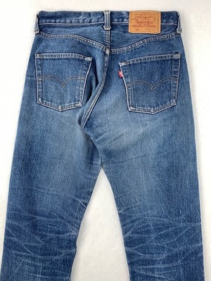 M-103  リーバイス Levis501古着 1981年赤耳 米国製刻524　W 75cm  股下 71cm　