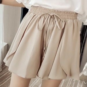 【送料無料】 ショートパンツ 2色 パンツ ボトムス ミニ ハイウエスト フリル リボン 薄手生地 かわいい 大人可愛い 大人女子 綺麗 シンプル カジュアル 上品 おしゃれ お洒落 こなれ感 ラフ エレガント コンサバ 着痩せ レディライク ガーリー系 無地 夏 20代 30代 40代 レディース 女性用 ママ服 マタニティ デート お出かけ 女子会 休日 着回し 普段使い 韓国 オルチャン ファッション 体型カバー プチプラ 定番 デイリーユース オーバーシルエット フェミニン 大きめ ゆる