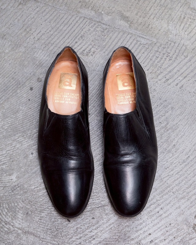 French leather slip-on shoes / black goatskin leather / made in MOROCCO