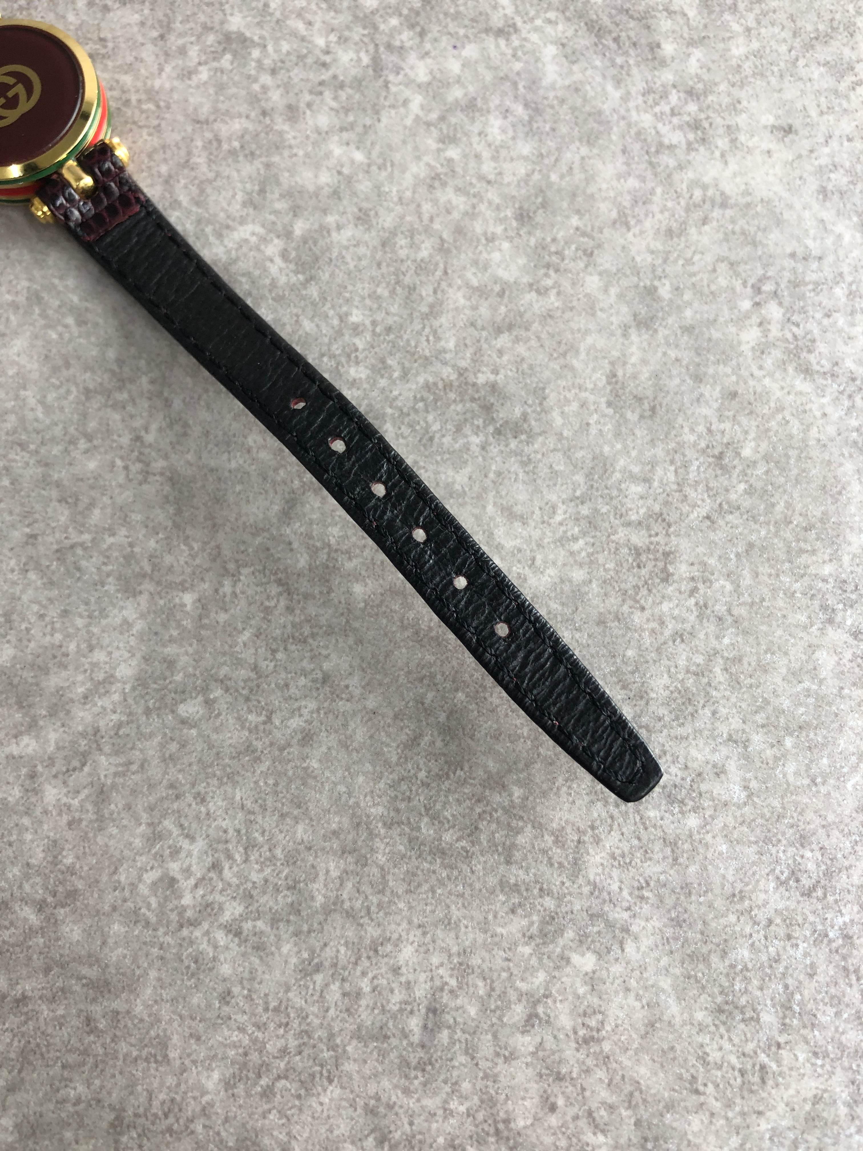 GUCCI グッチ 腕時計 ゴールド レッド シェリーライン レザー