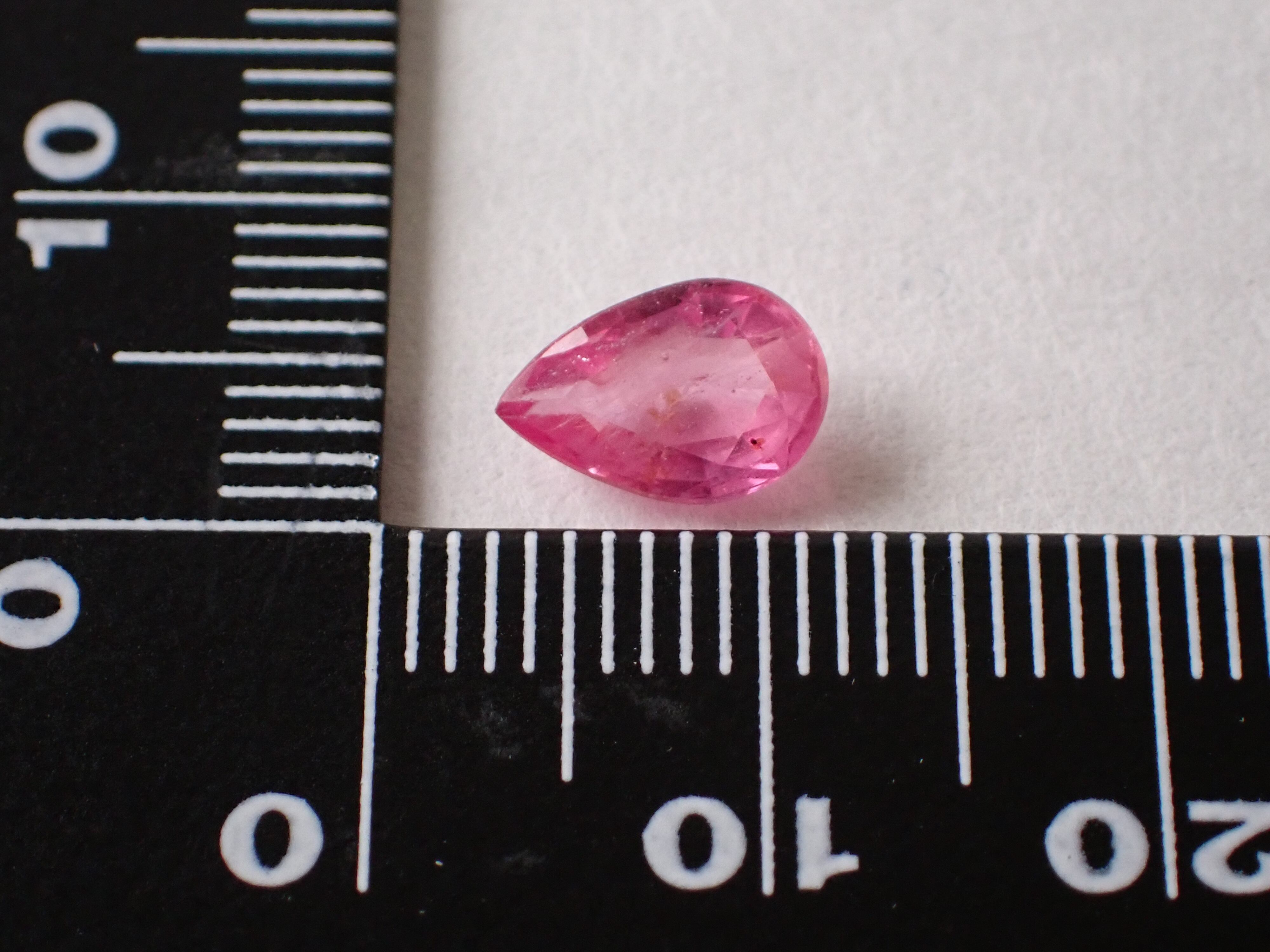 ピンクサファイア（グラスフィルド） 1.55ct [B4−127] | differencee 