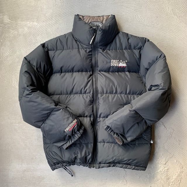 Reversible puffer jacket