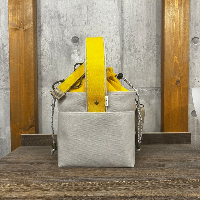 2025新作-＊ One Handle Para2WayBag ＊- <2WAY>/アイスグレー×マスタード