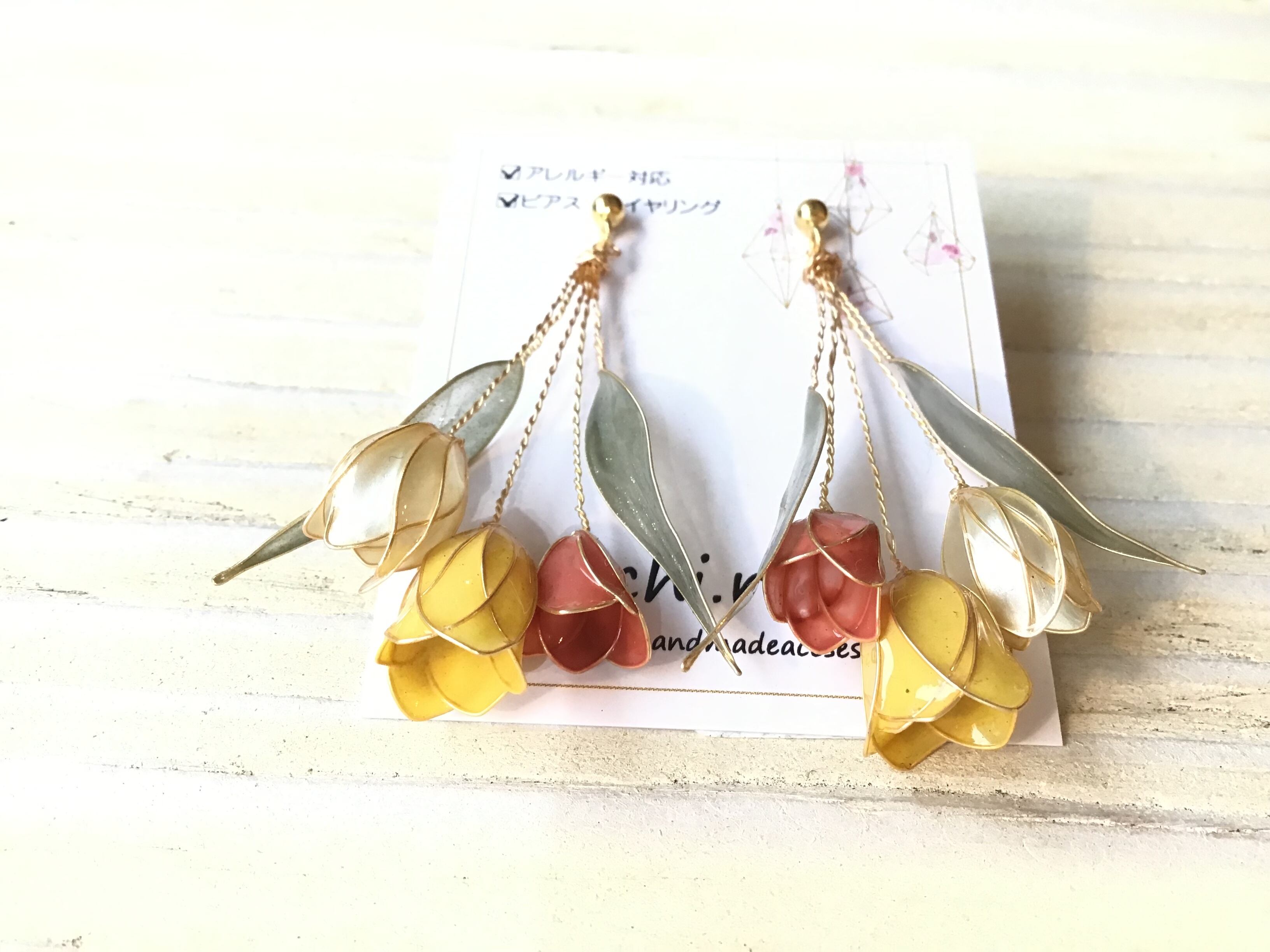 Hand madeイヤリング♪薔薇とチューリップイヤリング イヤリング変更可能】ichi.rin/チューリップピアス | 京都 路地裏3坪雑貨店