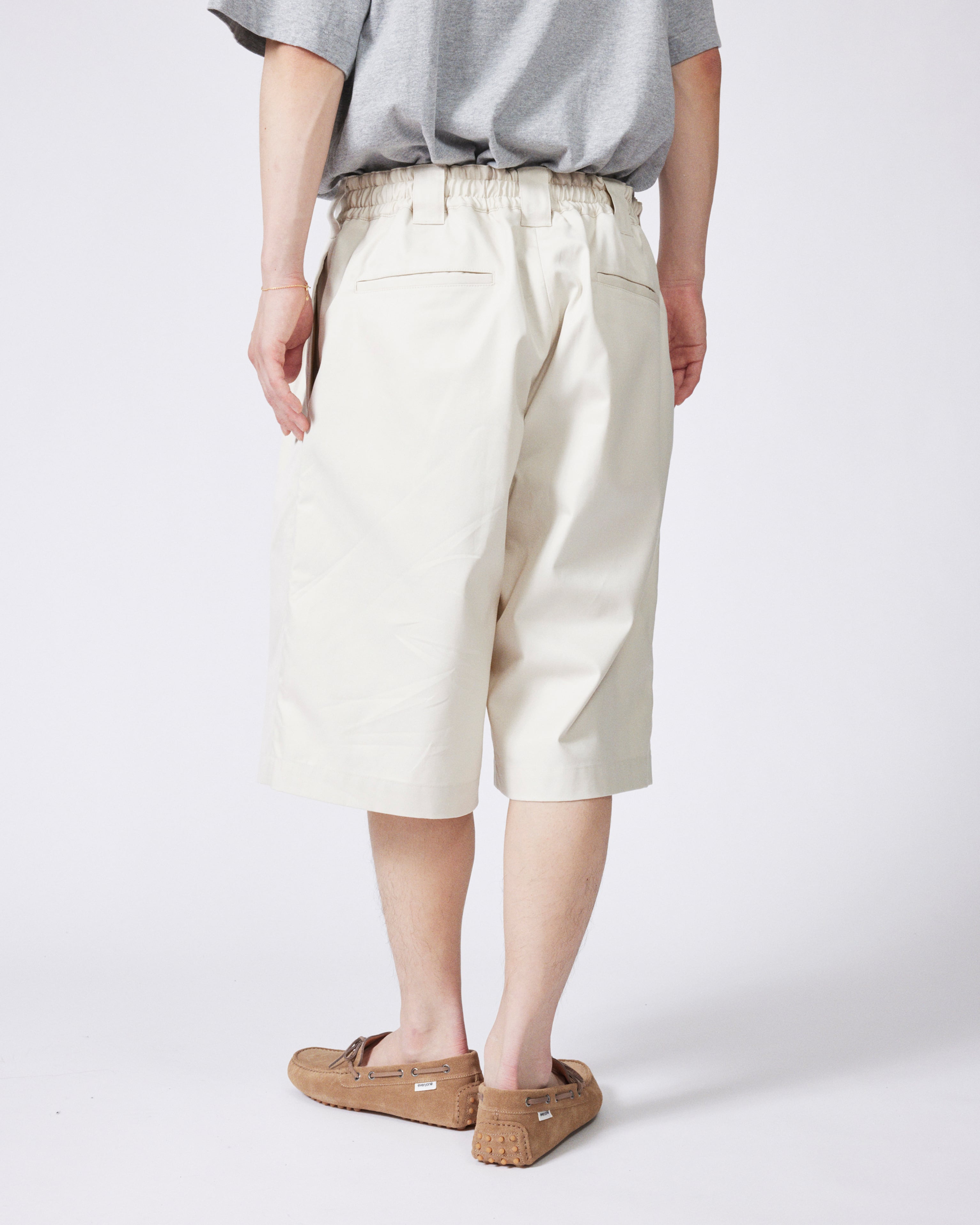 everyone two tuck cotton wide short pants (L.BEIGE) | everyone