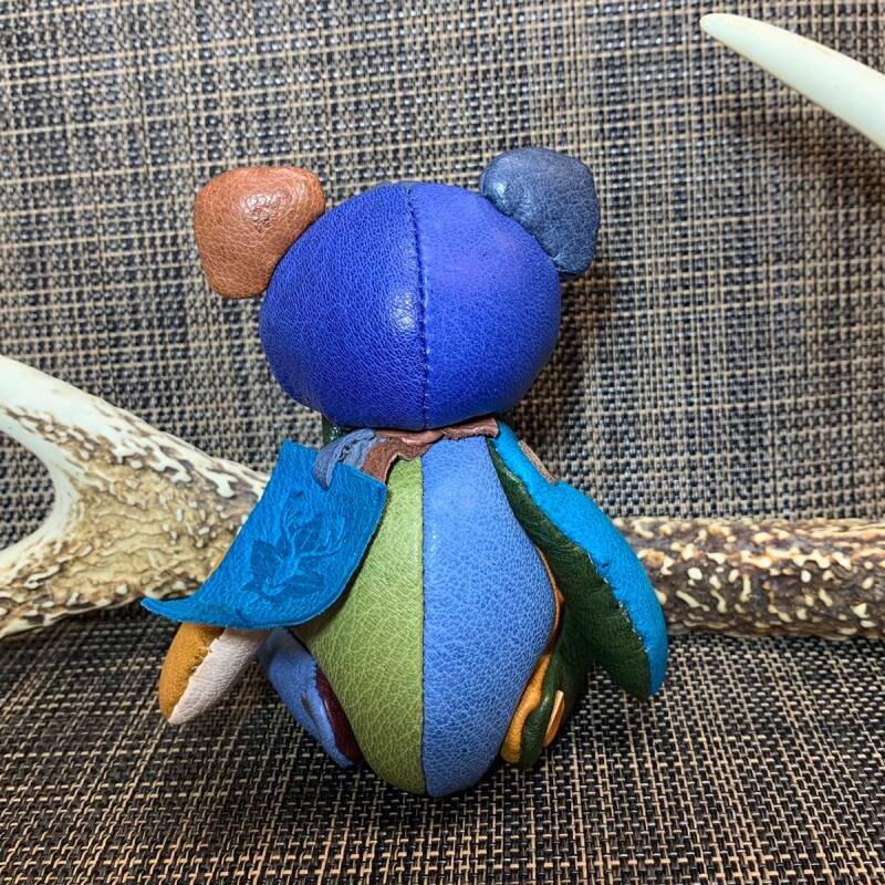 ジビエレザー鹿革ベルベア★端革を使ってアップサイクル「ベルズベア」写真の1点販売です　カラフル系