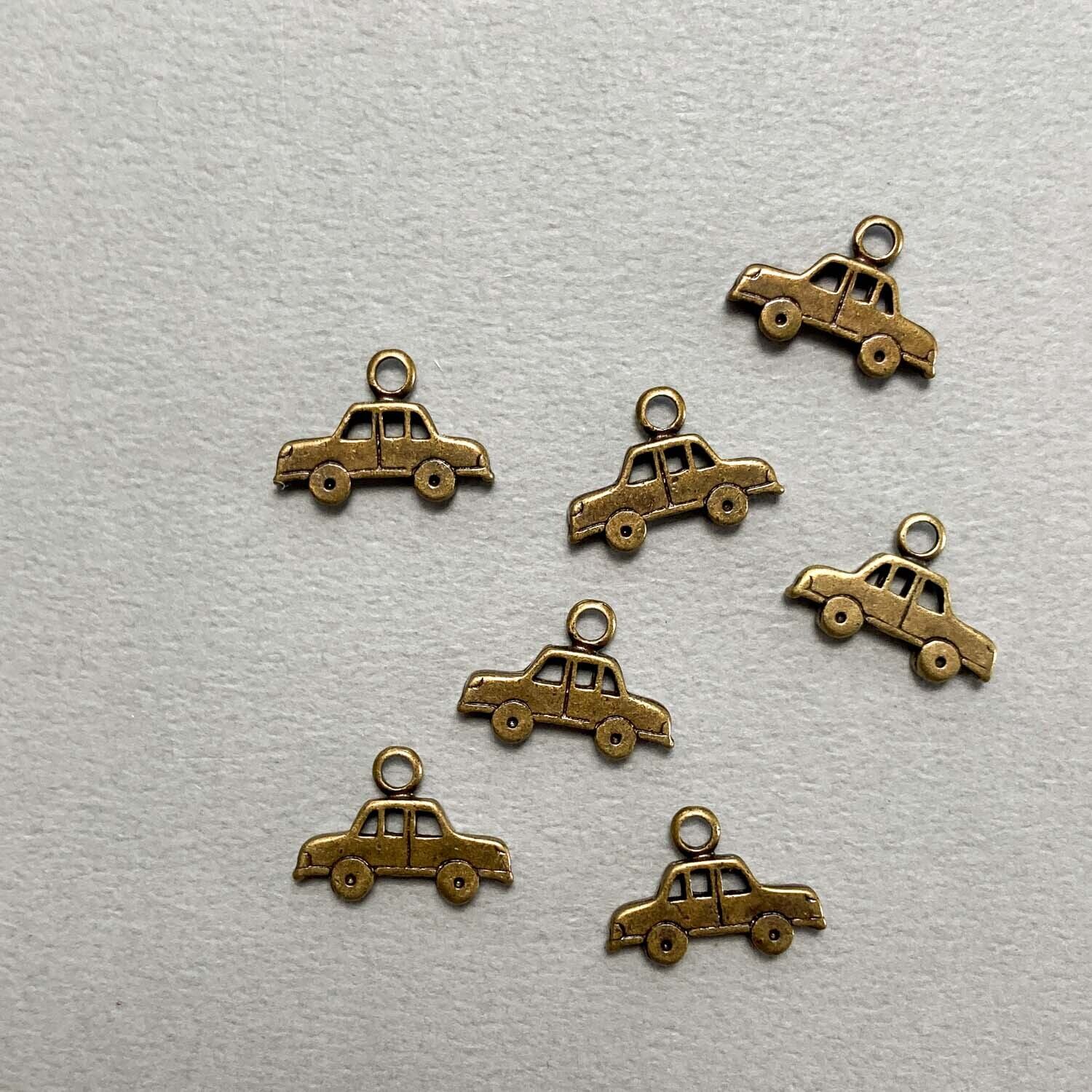 アンティーク風 ミニカーフラットチャーム | Dua-アクセサリーパーツ