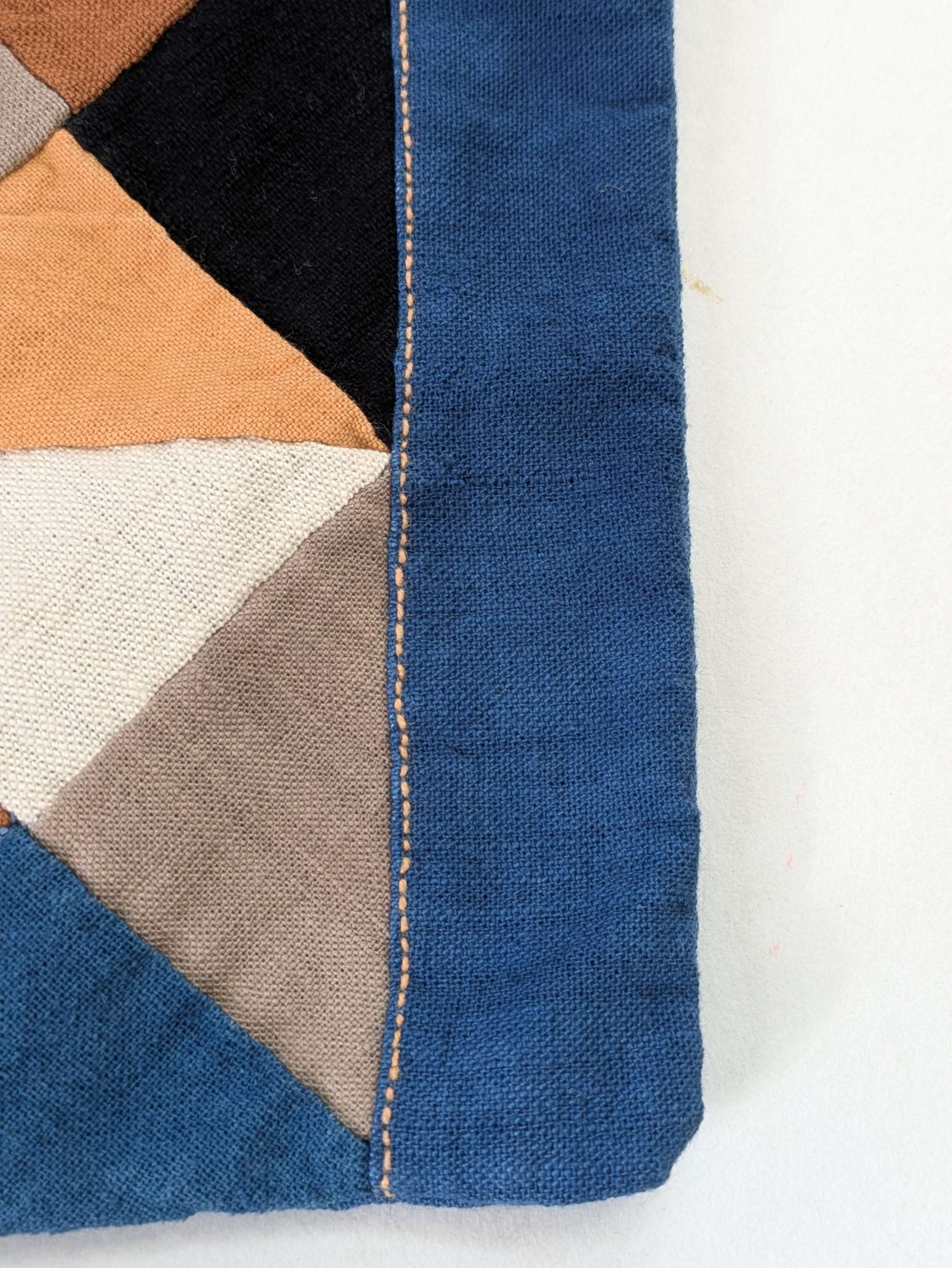 レンテン族　草木染め反物　黄色 Ｂ　山岳民族 レンテン族 草木染め反物 黄色 B 山岳民族