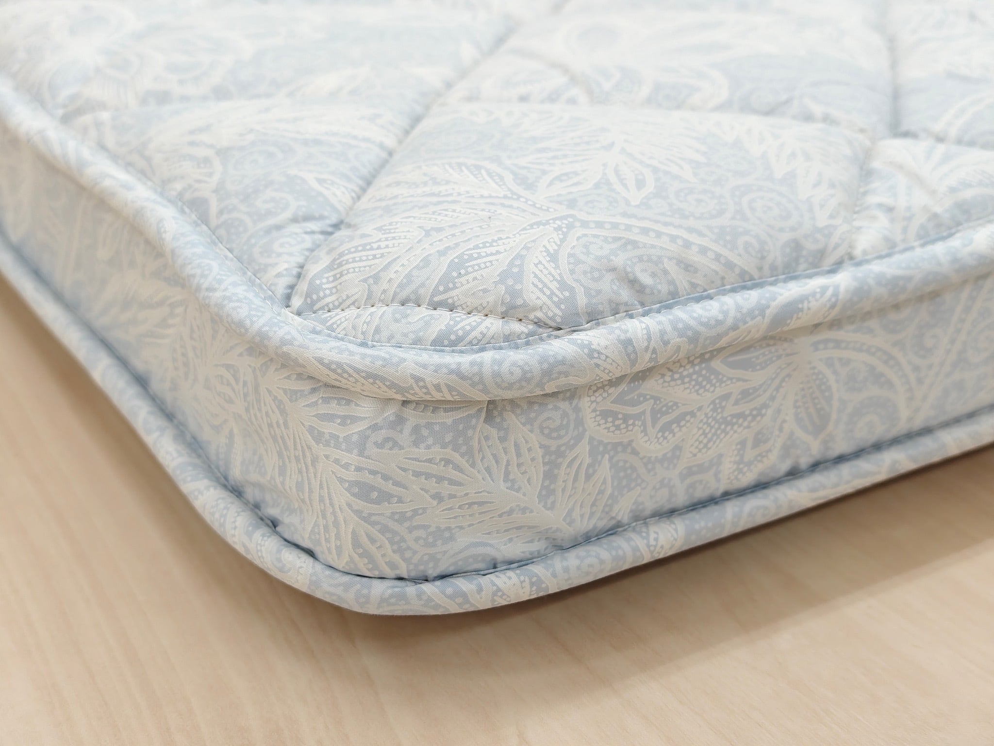 厚み約10cm 羊毛わた100％ ちょっといい敷ふとん 100×210cm | 新潟の