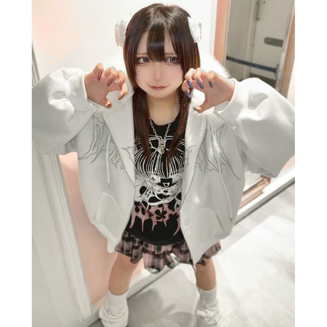 専用❣️豪華すぎます❣️ファーフード❣️ メタルクロスフードファーZIPパーカー(裏起毛) | VOLCAN&APHRODITE
