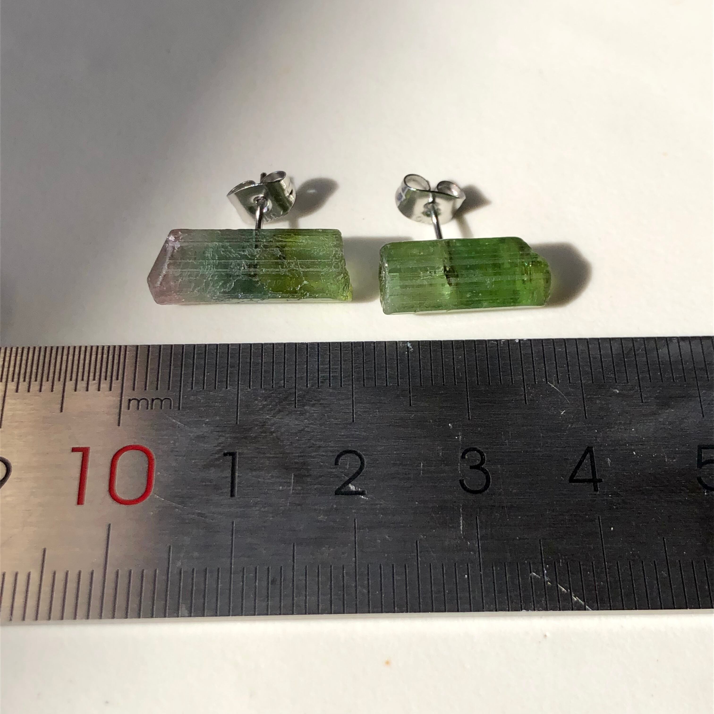 【天然石＊2色のガーネット＆トルマリン・ピアス】No.123 天然石＊2色のガーネット＆トルマリン・ピアス】No.123 ピアス