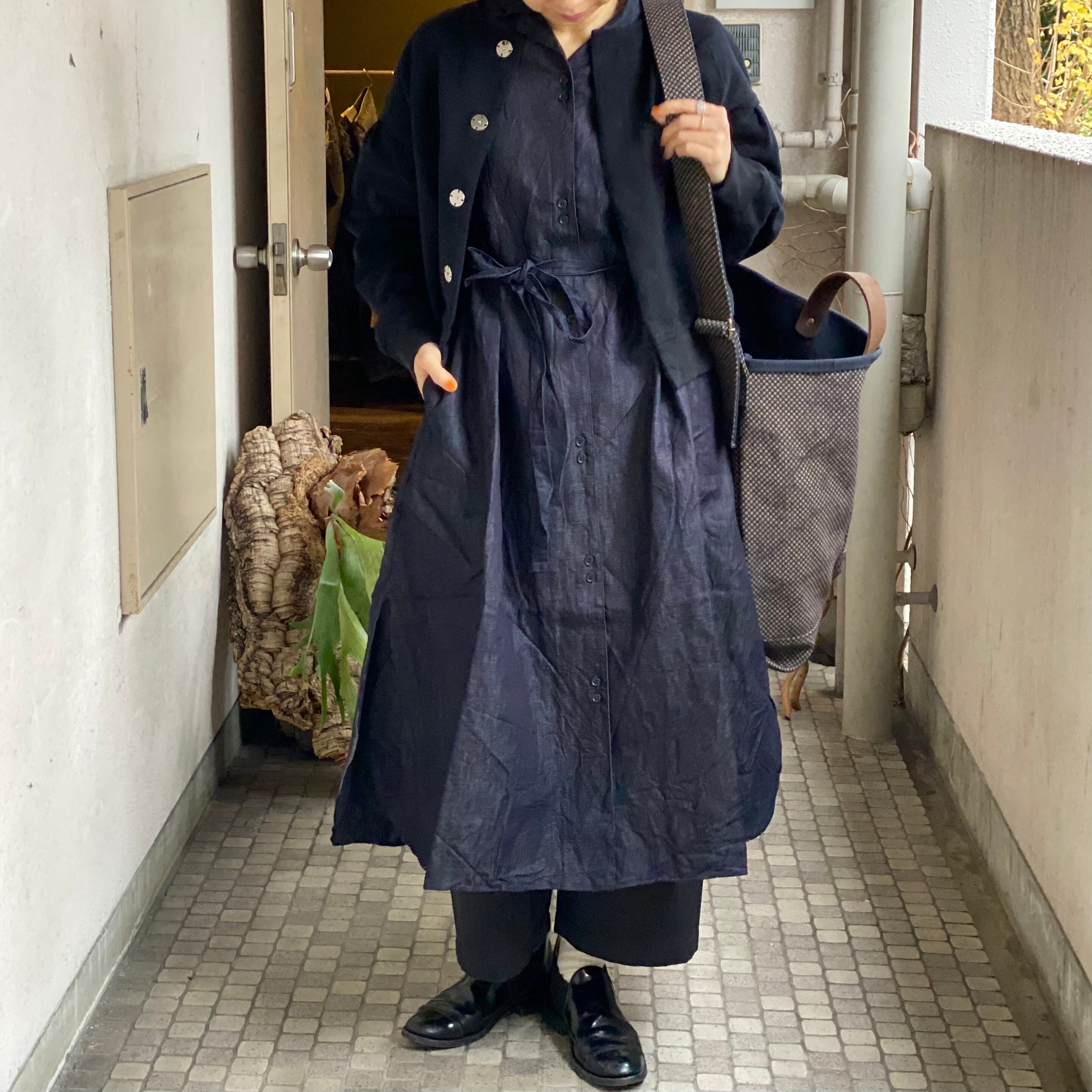 人気新品入荷 comoli シャツワンピース タグ付き新品 asakusa.sub.jp