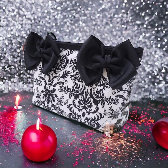 CLOSE SALE★ダマスク柄ポーチ☆《バイカラーリボン》 pc0001 ¥2.860