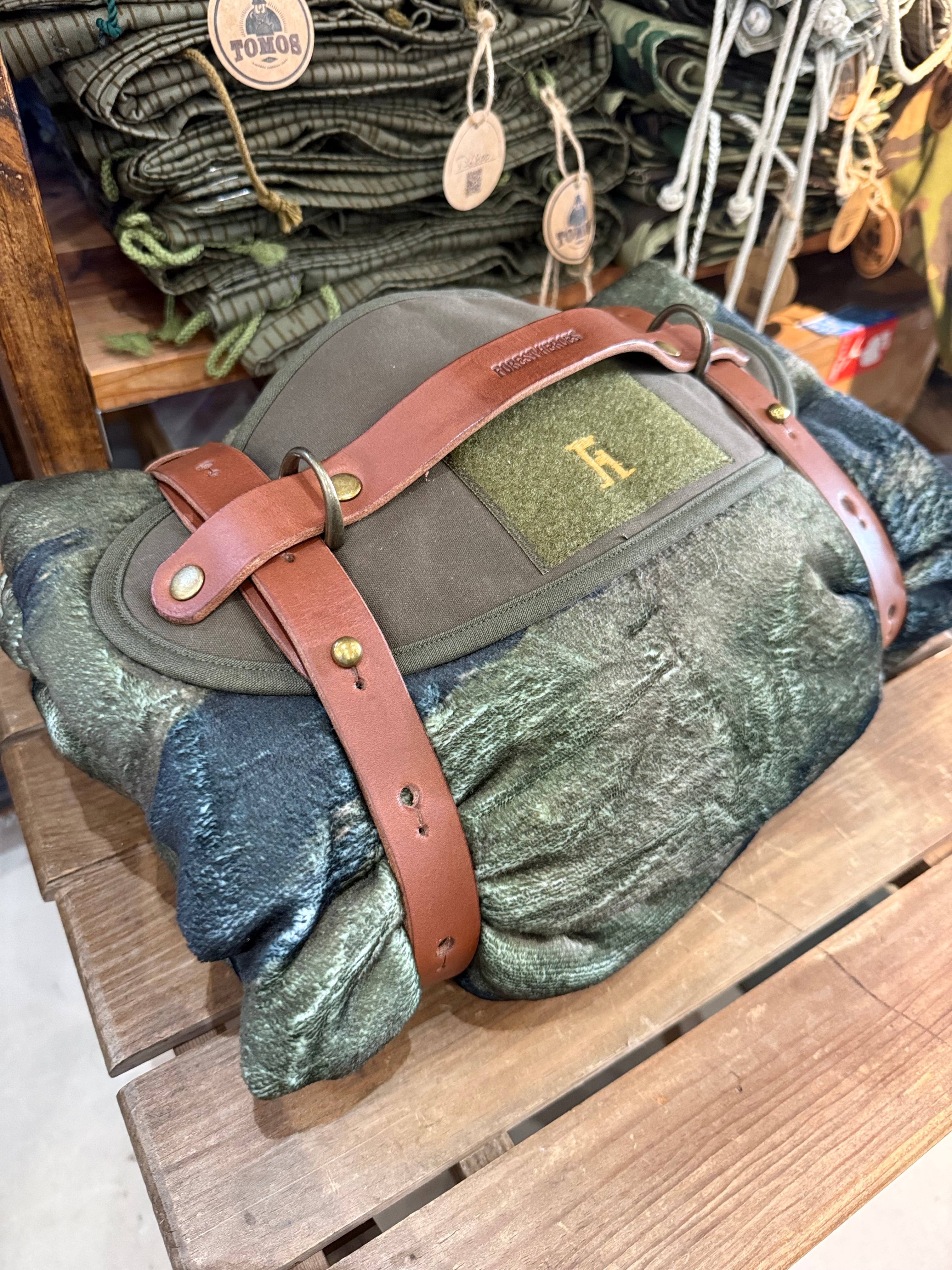NEW❗️FOREST HEROES トナカイファー用『オーバルベルト