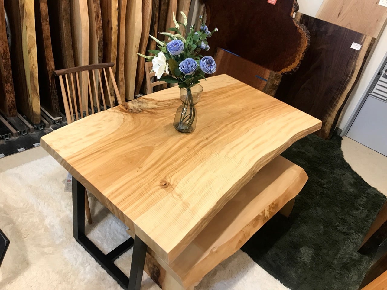 栃（トチ） カーリー杢 一枚板 1800×970-980×65 20653 | 千年家具 - 一