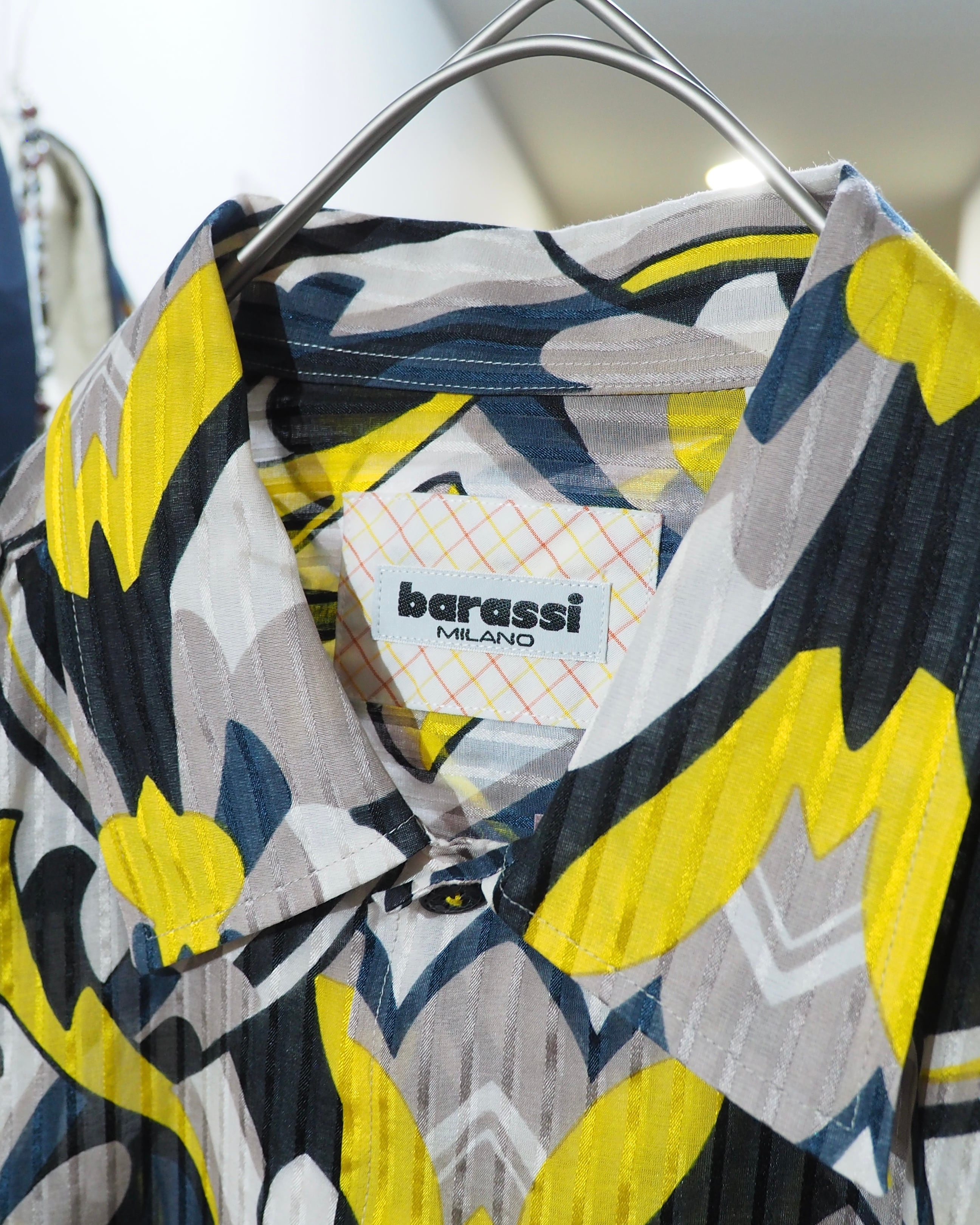 " Barassi MILANO " Beautiful Luxury Pattern Silk mix SS Shirt