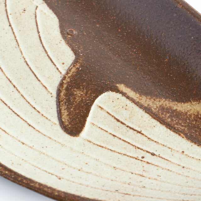 old white 大きなくじらのお皿 陶器 よしざわ窯 | うつわと暮らし｜M's