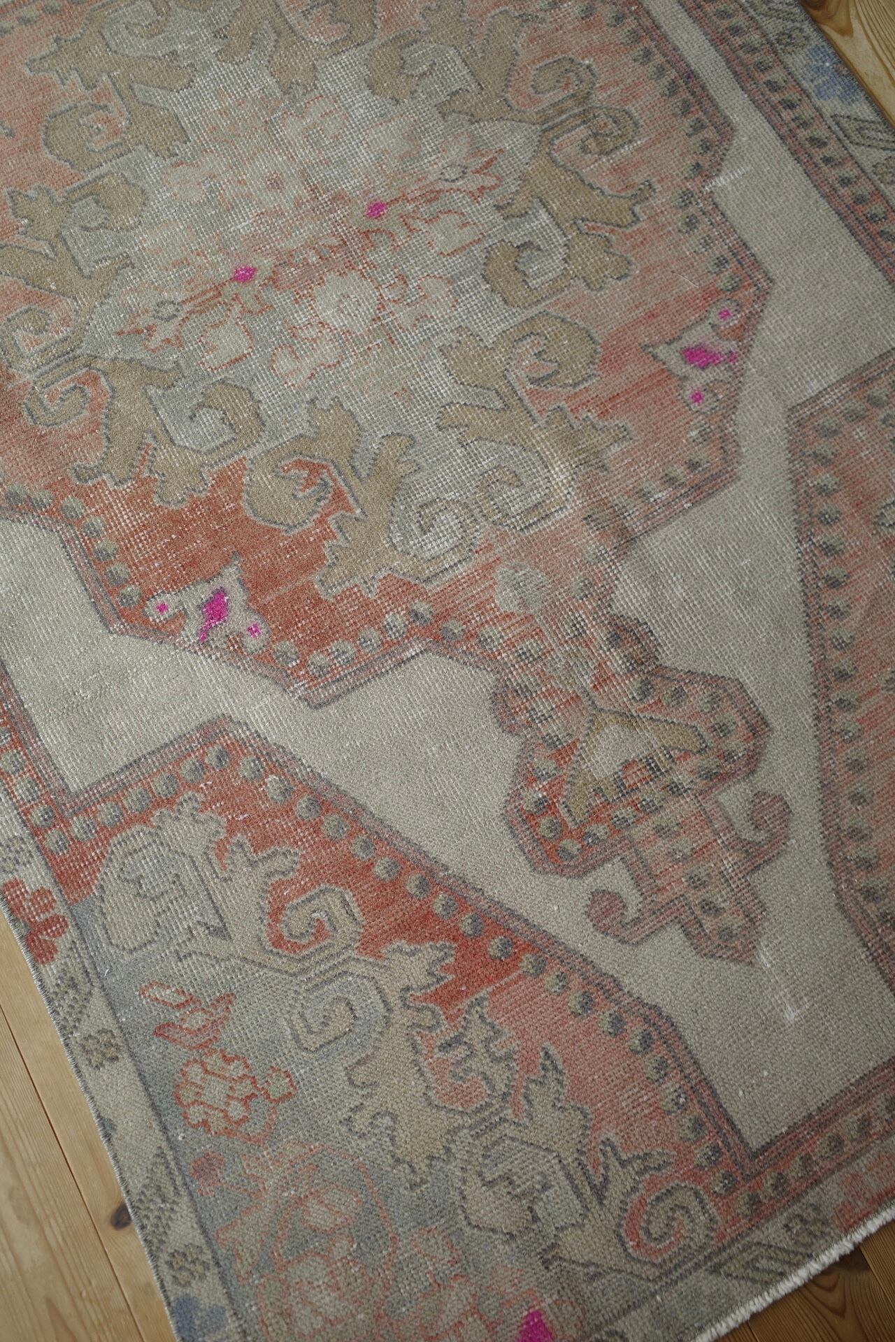 Avanos vintage rug | Koreniwa vintagerug