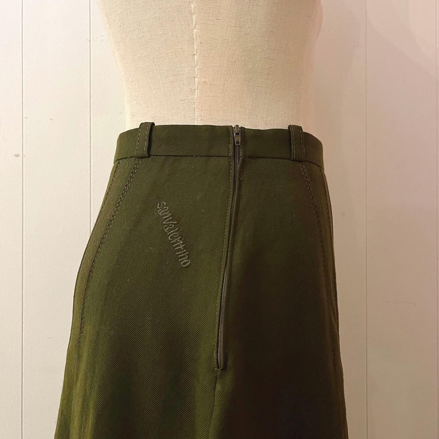 valentino / khaki pleats flare pants