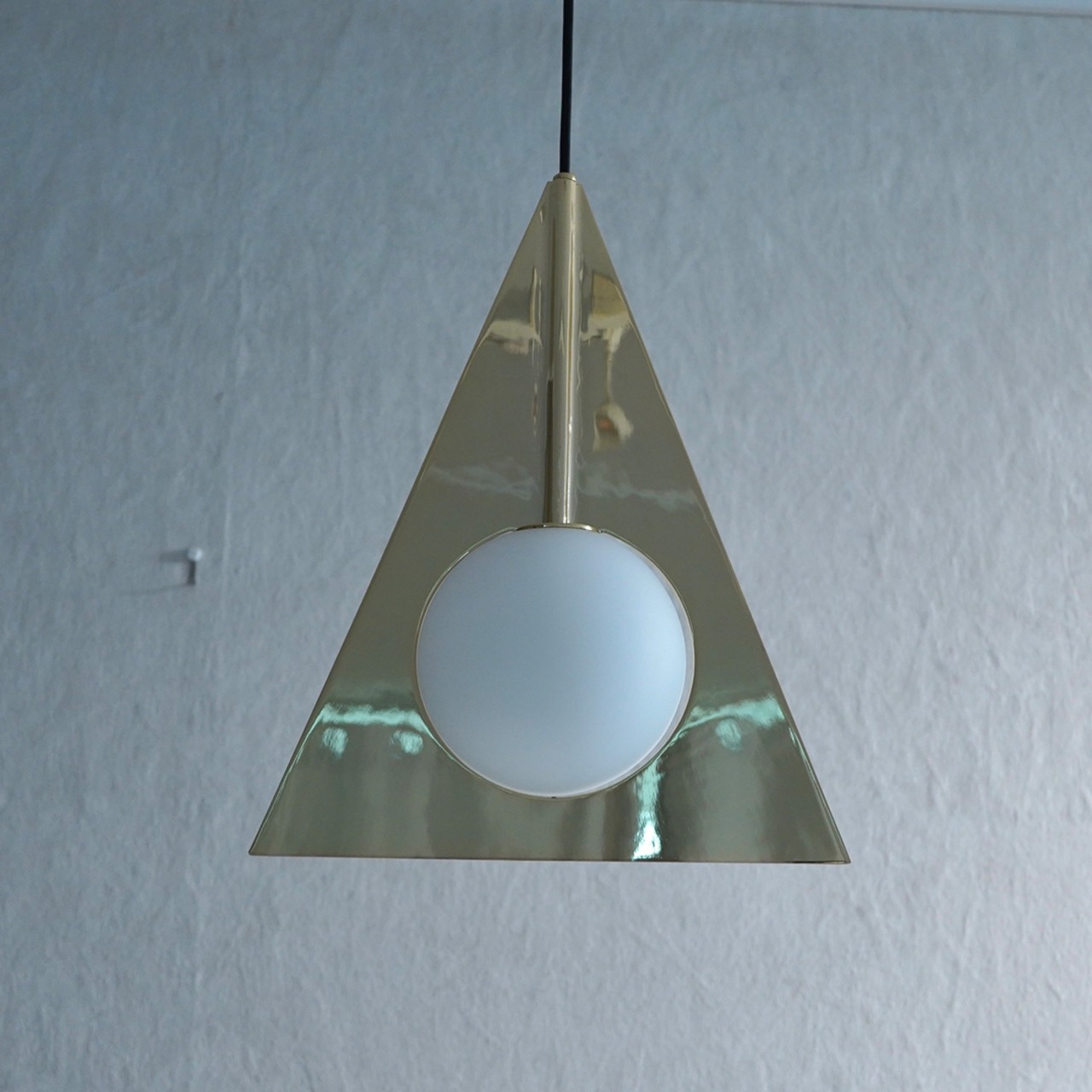 Tom Dixon / Plane Triangle Pendant / トムディンクソン プレーン トライアングル ペンダント モダン デザイナーズ 照明 / 関連:ヤマギワ