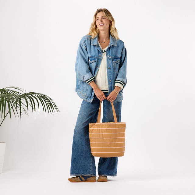 Swoosh Reversible Tote / ALOHA Collection アロハコレクション