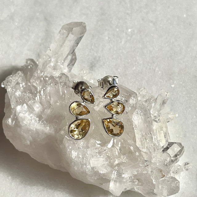 【超美石】シトリンのピアス　1175