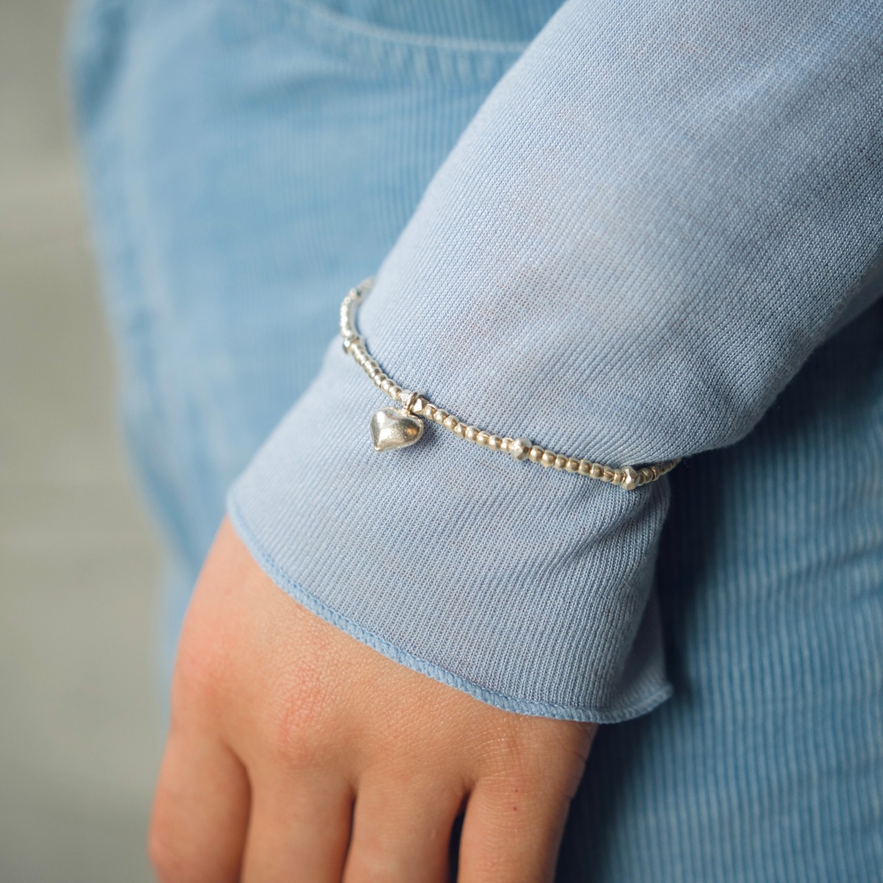 Karen silver , heart beads bracelet