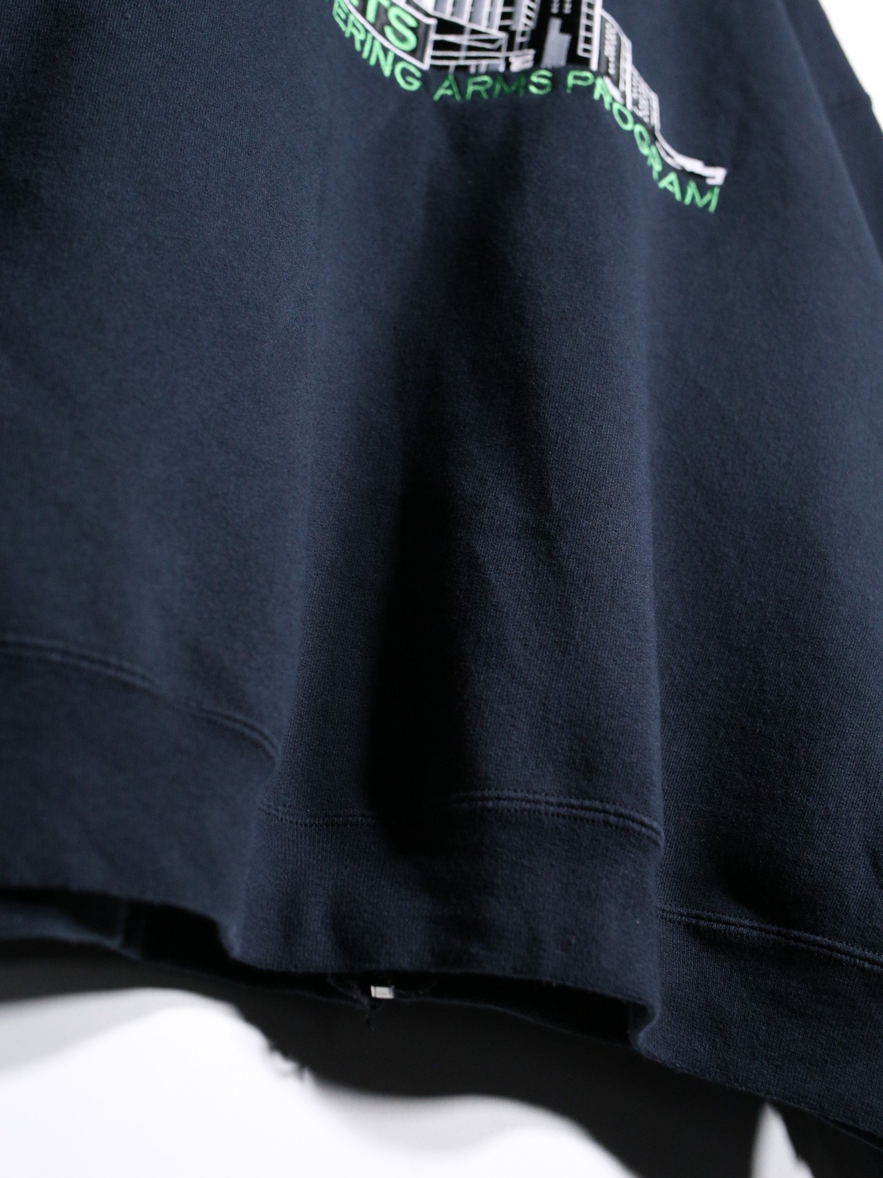 "刺繍" back design over silhouette zip-up hoodie - 15