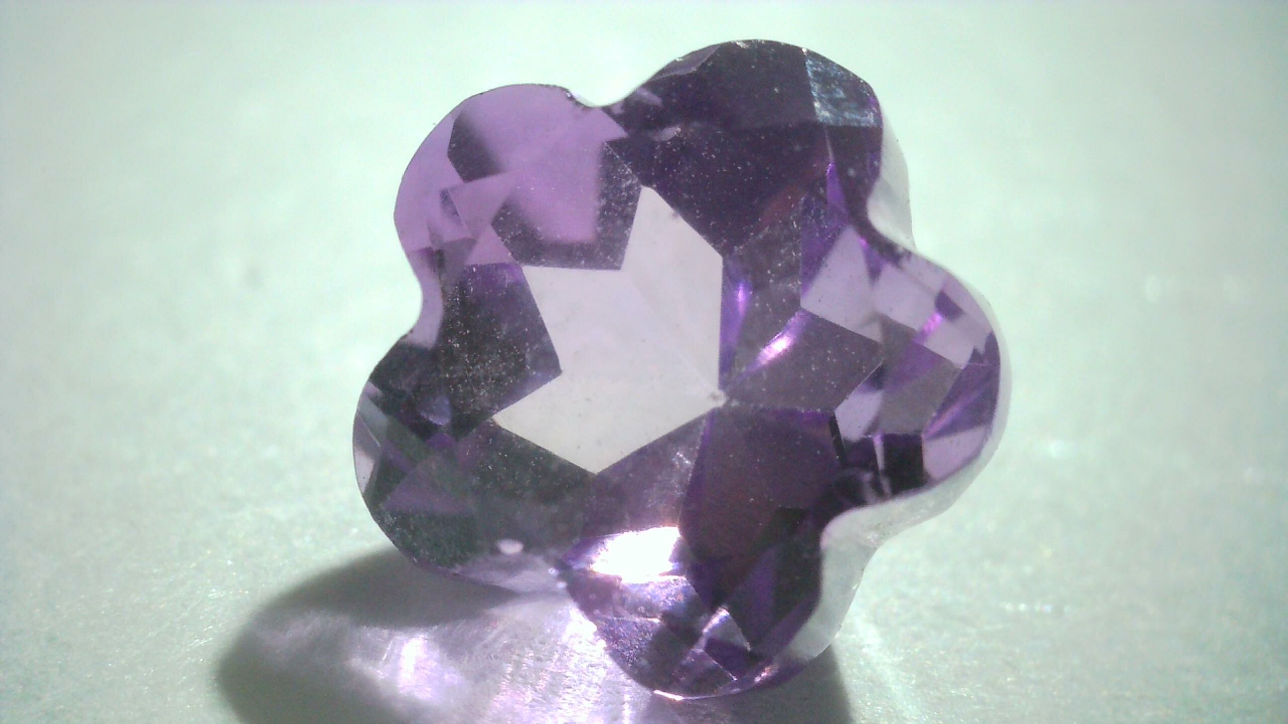 アメジスト（フラワーカット） 1.37ct [B5−530] | differencee 