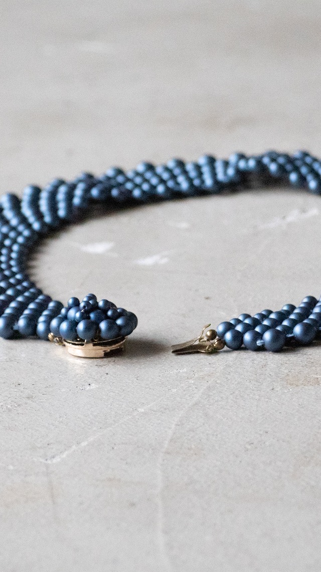 unknown 1970s False collar beads necklace