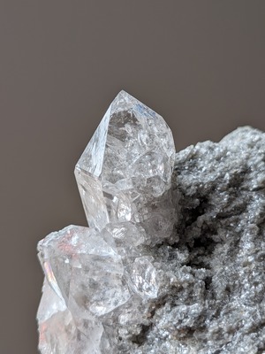 水晶・マイカ共生 ⭓ 原石 ⭔ 中国・四川省雪宝頂産