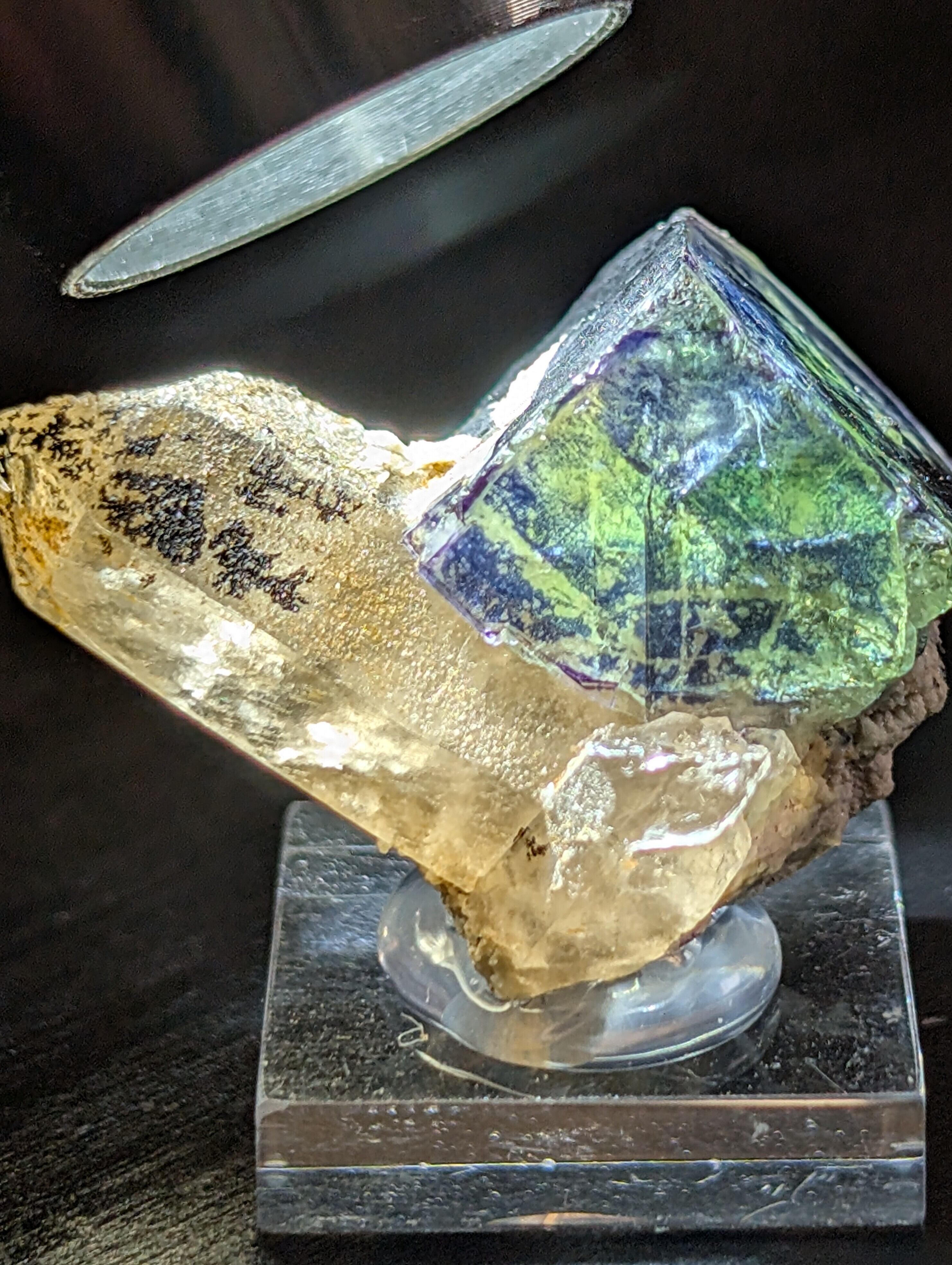 ブルーバライト モロッコ産 R4-751 | 石や なごみん【高品質で