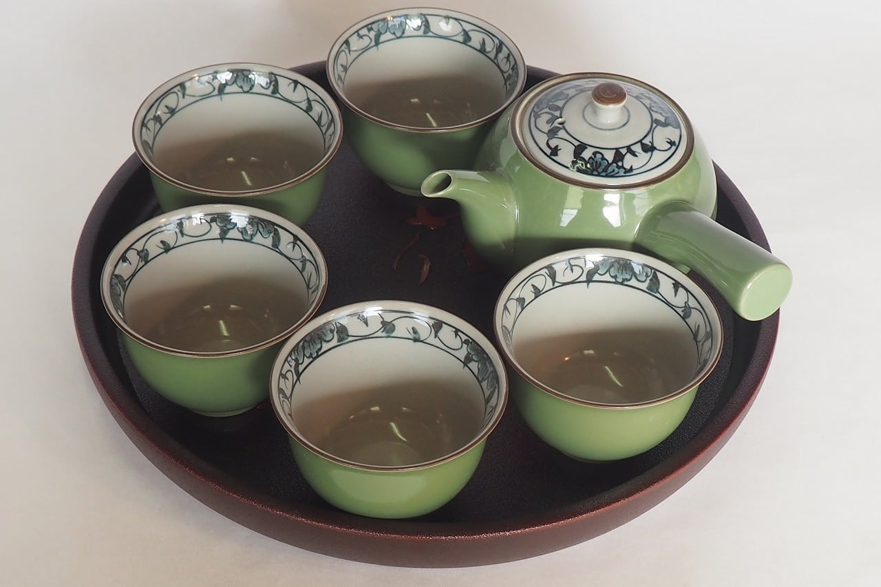 土佐古代塗 尺（30cm）丸盆【花】 | 土佐古代塗