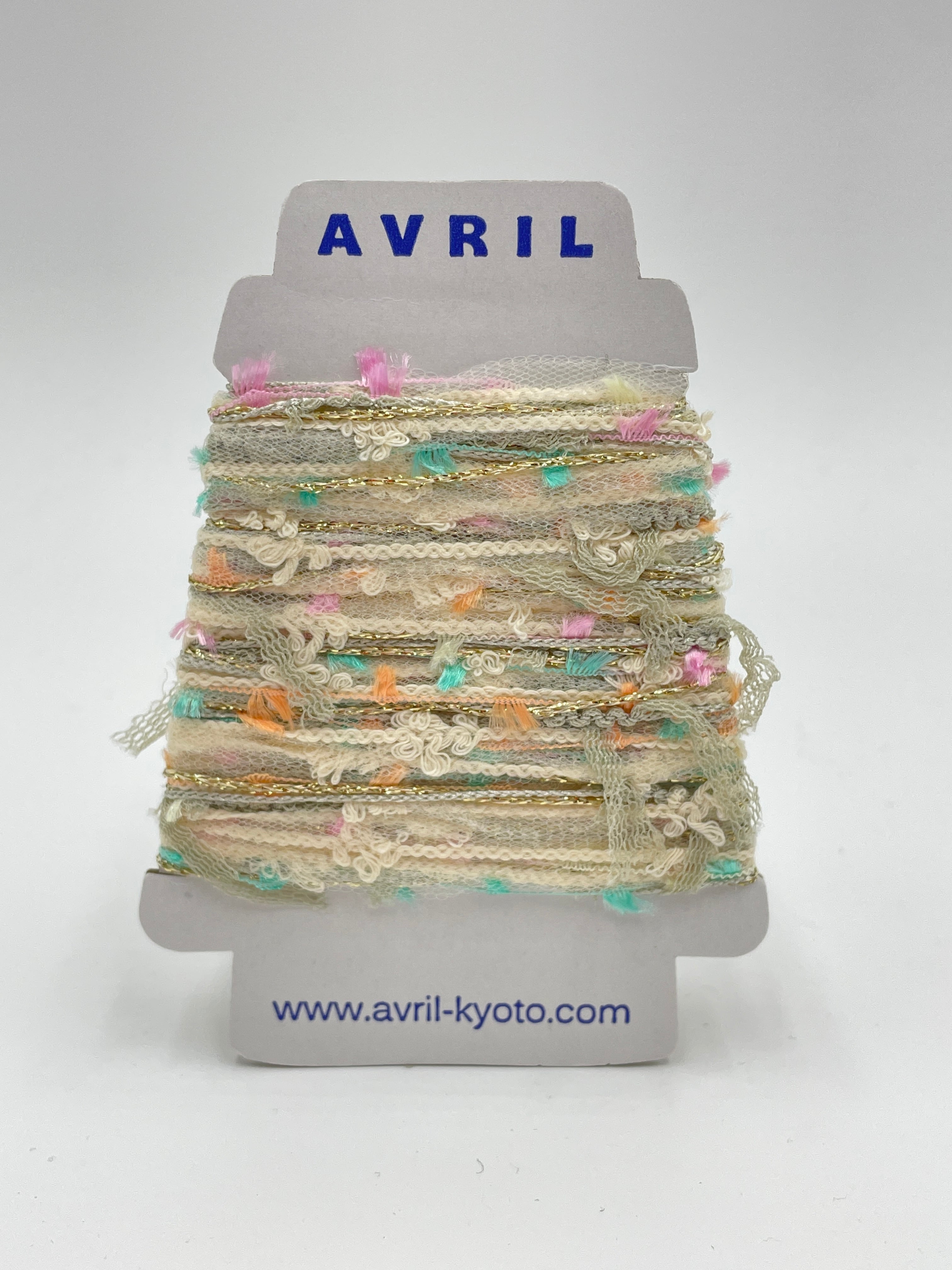 集めたくなる♬楽しい♬可愛い♡『ちょこっと巻きのファンシー糸』AVRILペラコーン165