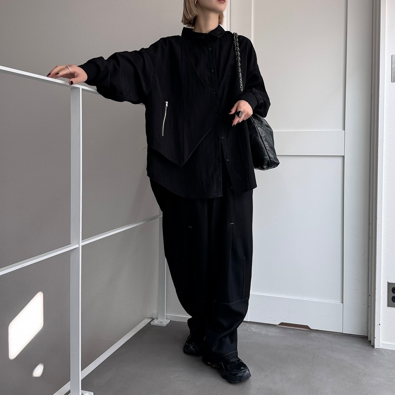 zipデザインオーバーSH/ブラック