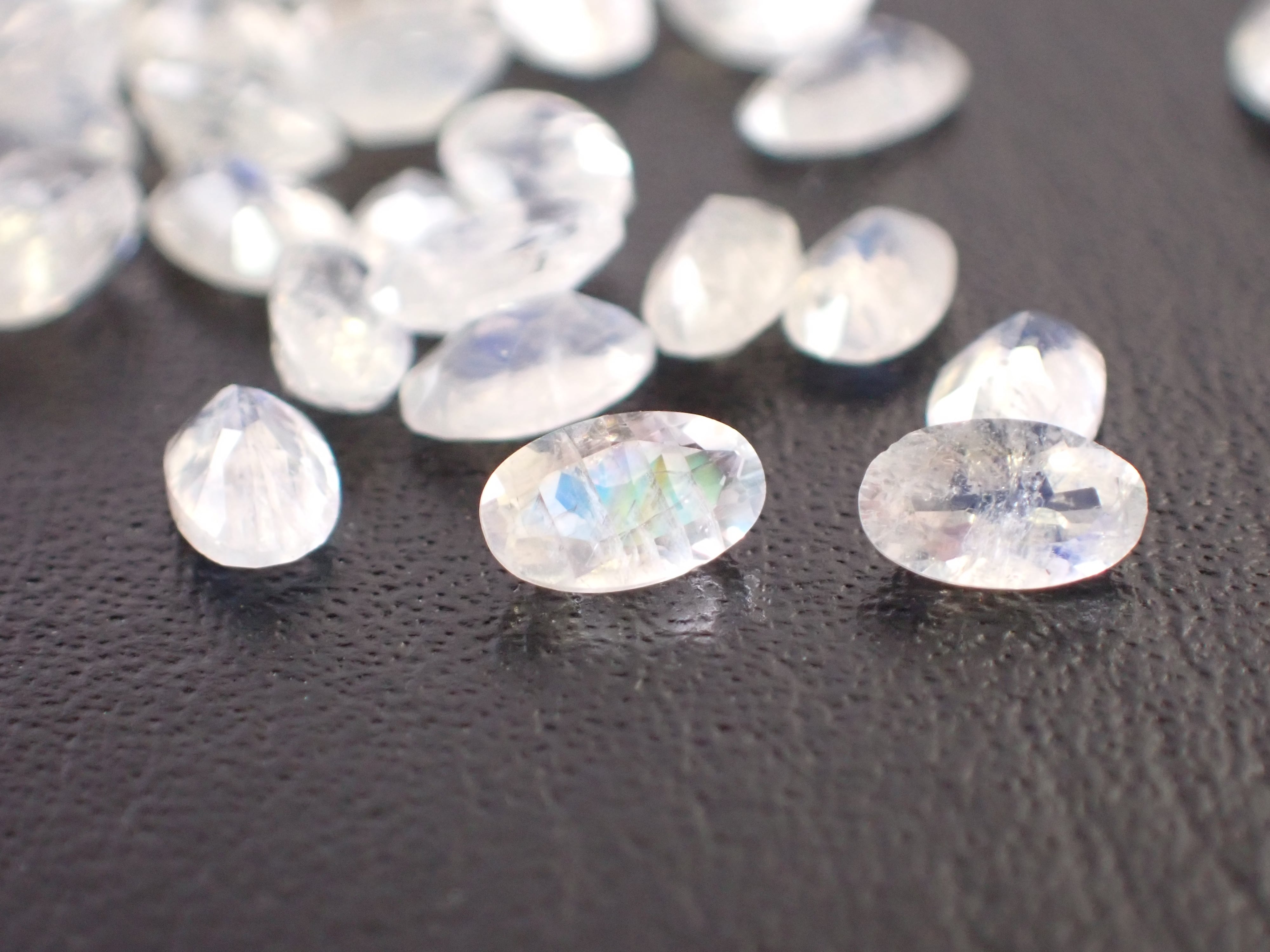 6月誕生石セット】アレキサンドライト&ムーンストーン | differencee