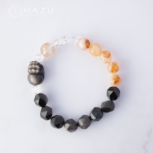 魔除けと金運の光る貔貅ちゃん［シルバーオブシディアン／シトリン／ヘマタイトインクォーツ／水晶］