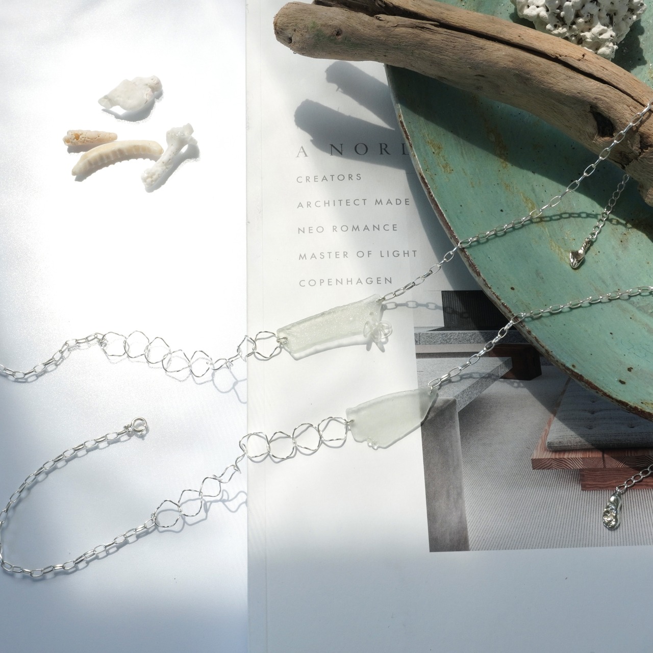 < comoto > chowa choker