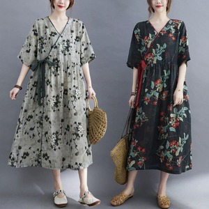 FLOWER PRINT V-NECK HALF SLEEVES MIDI DESIGN DRESS 2colors M-13801