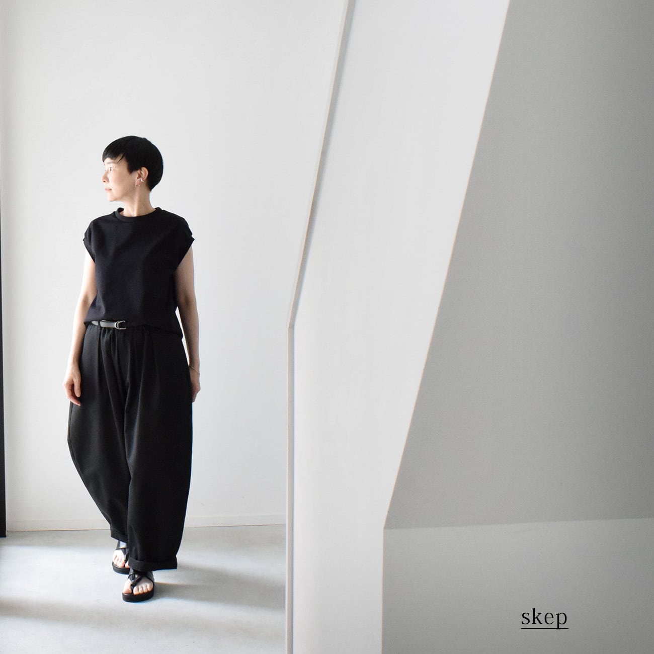 skep　スケップ　ギャザージャンパースカート：黒 ギャザージャンパースカート：黒［SK03JSBK］ | skep-online shop